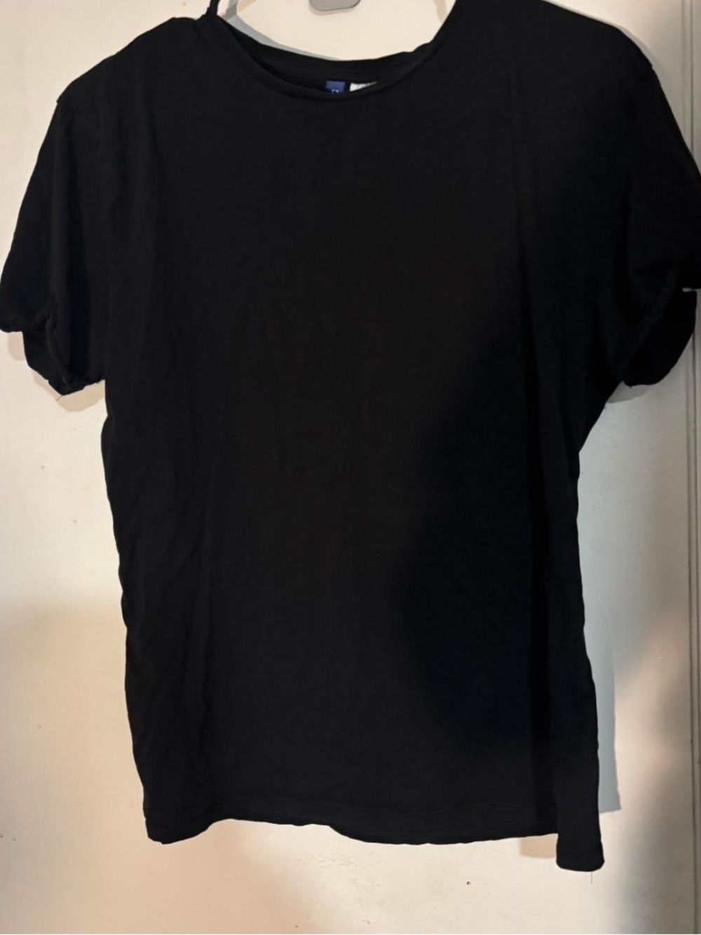 Black H&M t shirt